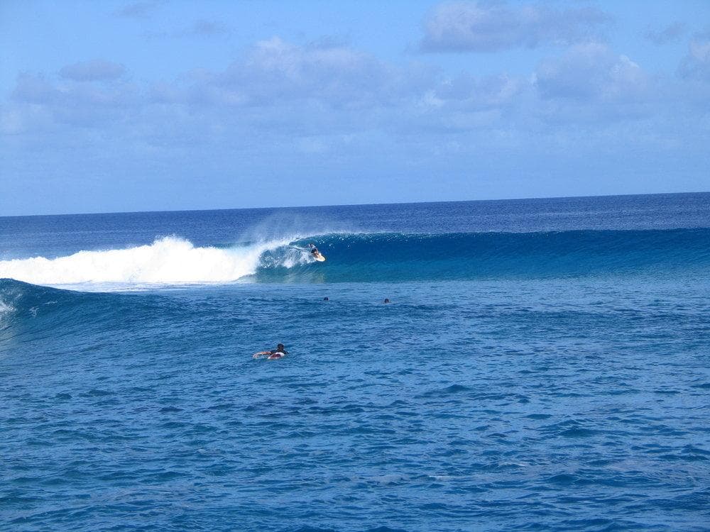 Featured image for blog post: 10 Surfing spots to checkout in Tahiti